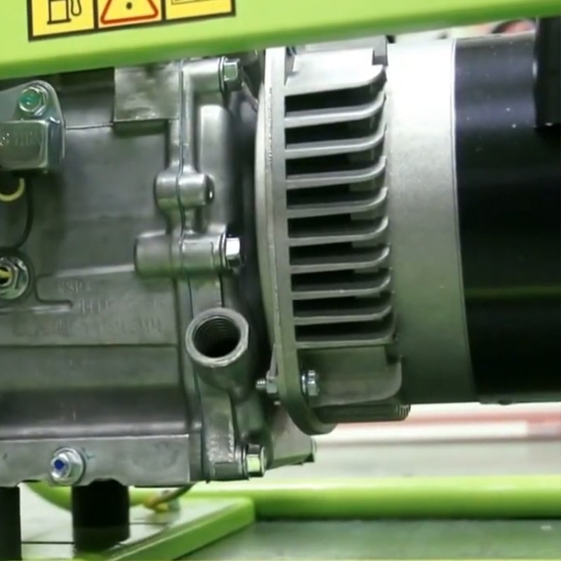 Generatore di corrente a benzina Pramac E5000 Trifase 5kW Pramac - 4