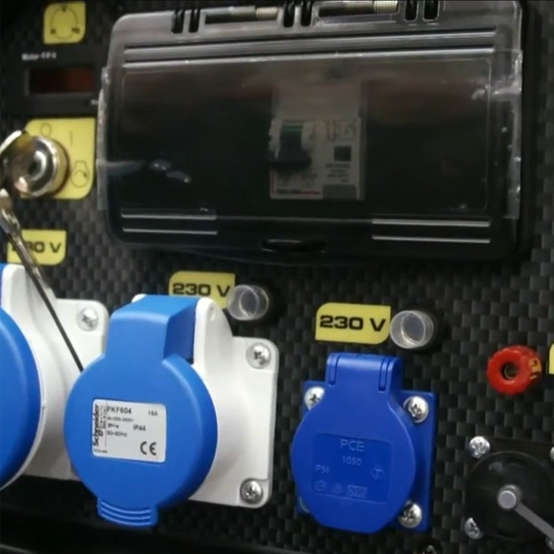 Generatore di corrente a benzina Pramac S8000 Trifase 6.6kW con predisposizione accessori Pramac - 4