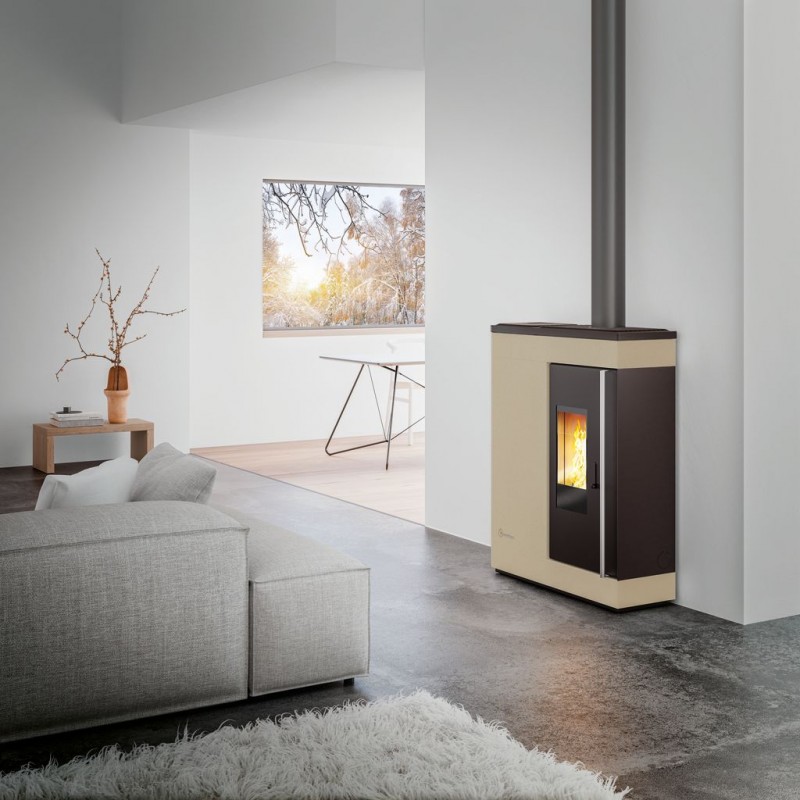 Stufa a pellet ermetica TermoVana Fine 14.3 PJ Tortora Vintage canalizzabile con scarico superiore, 13kW