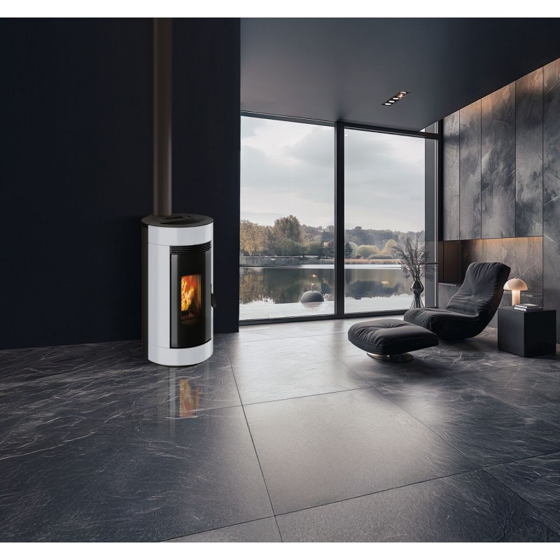 Stufa a pellet ermetica TermoVana Charly 9 PJ Bianco Opaco con scarico superiore Poujoulat, 8,8kW -1