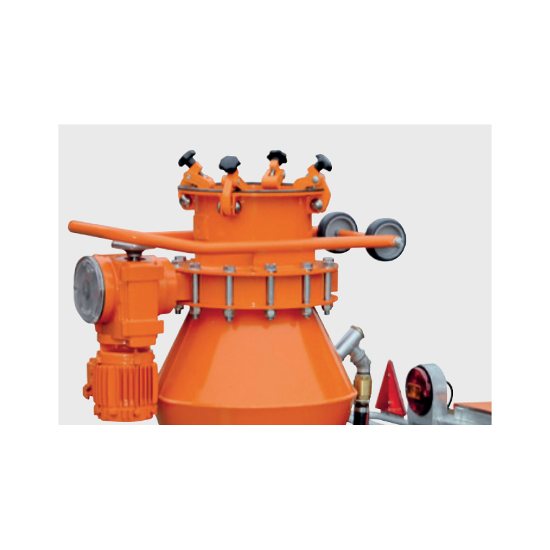 Dettaglio del convogliatore dell'impianto pneumatico per silos SILOMAT trailer 105 Knauf PFT 400V 3 fasi