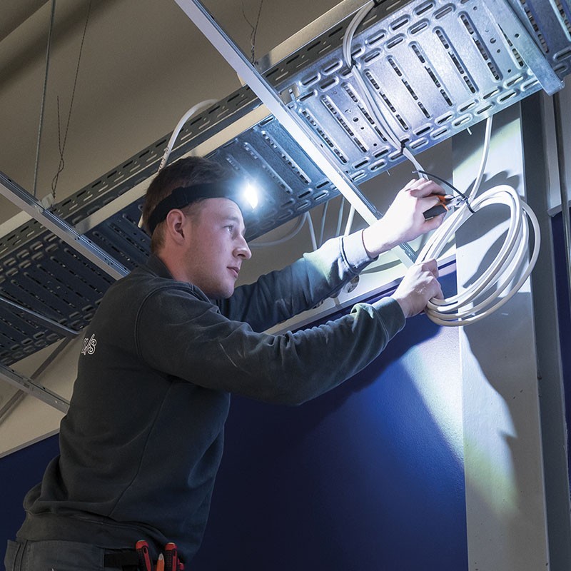 Dettaglio lampada da ispezione frontale Scangrip HEAD LITE A