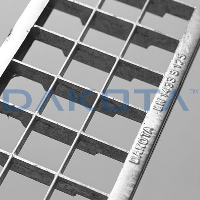 Griglia in acciaio zincato C250 Dakota 1mt 33x33 per canalette di scolo Taurus 130 Dakota - 2